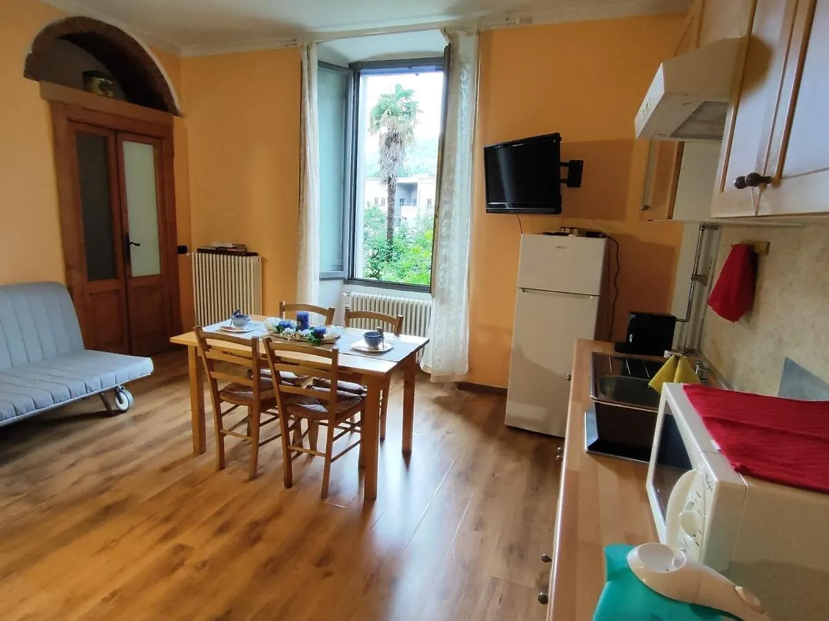 Como Appartamento Elegante Casa Carl 0*,