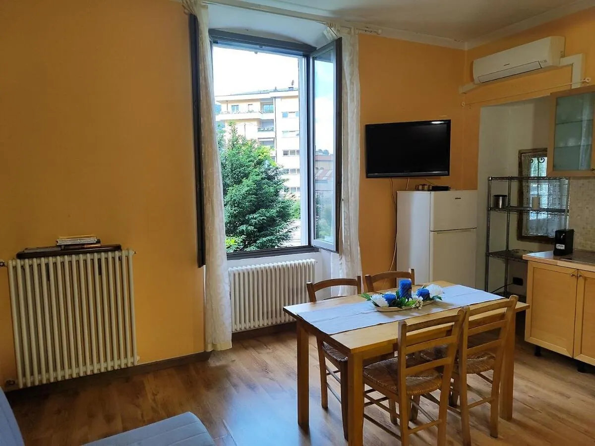 Como Appartamento Elegante Casa Carl